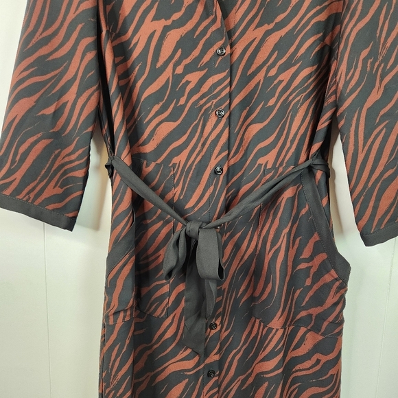 Joseph Ribkoff Brown Animal Print Midi Dress Long Sleeve Pockets Duster Size 4 - Picture 9 of 14
